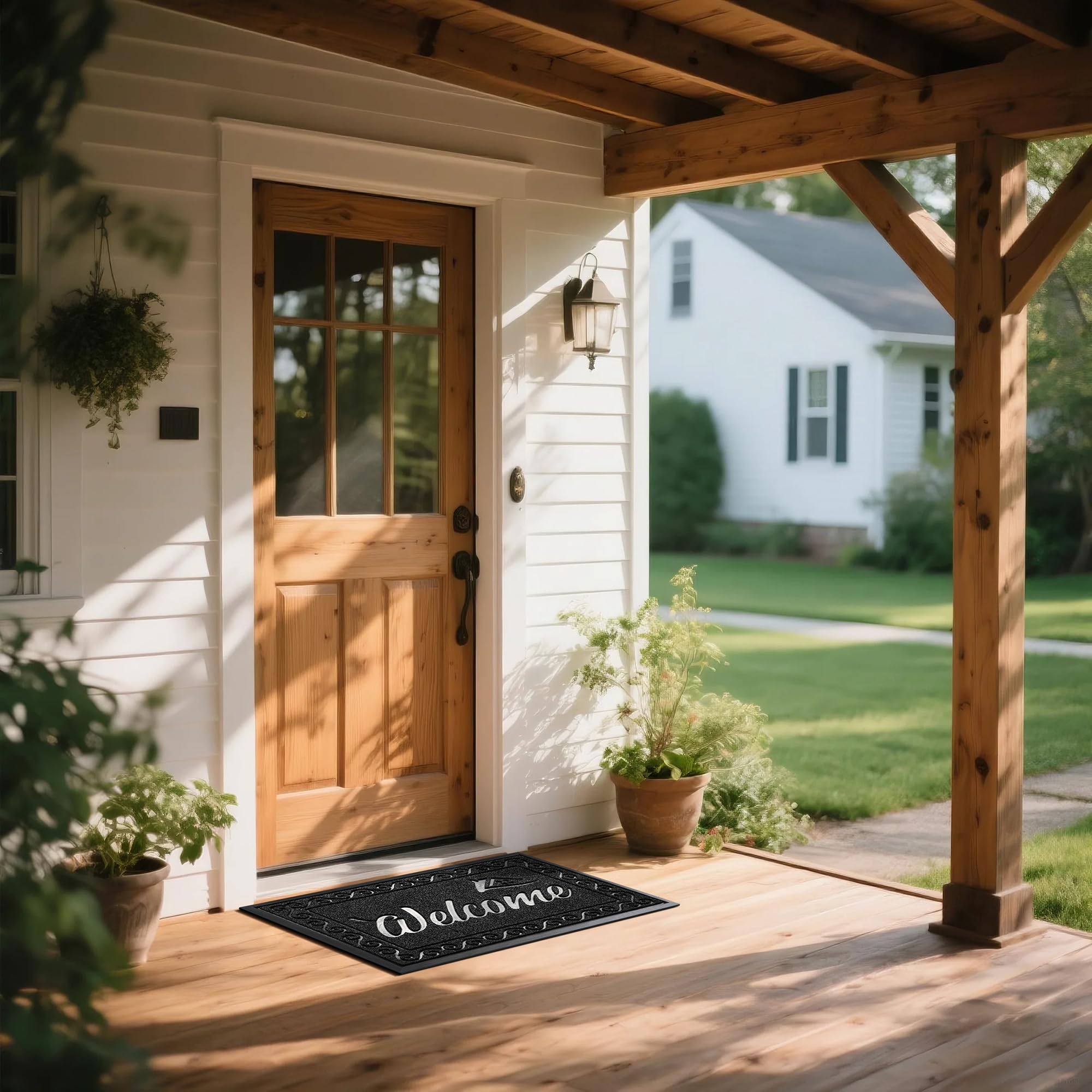 Close-up of Yimobra Welcome Mat with rubber backing