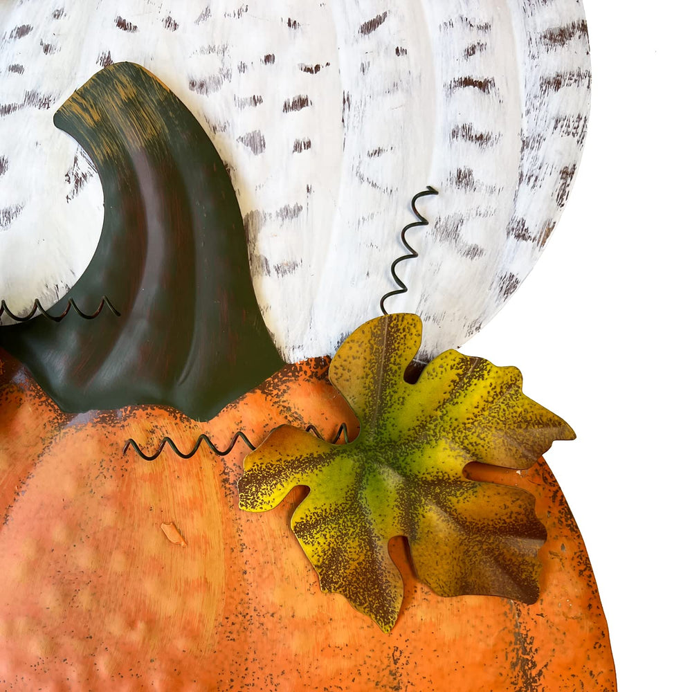 Close-up of YUMBOR pumpkin yard stake showing metal details