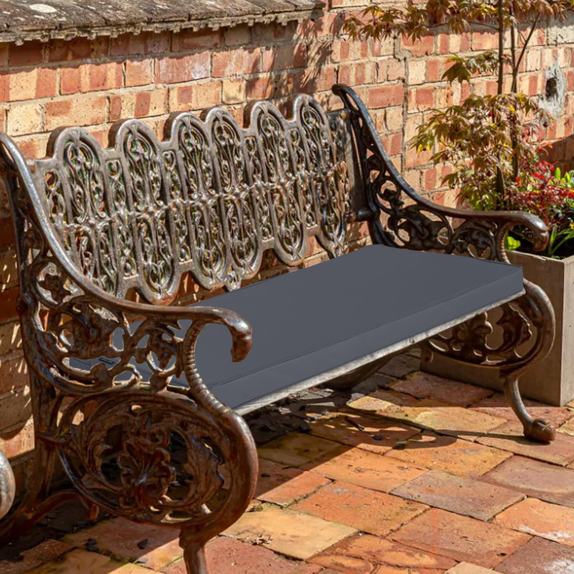Comcaver Outdoor Bench Cushion packaging detail