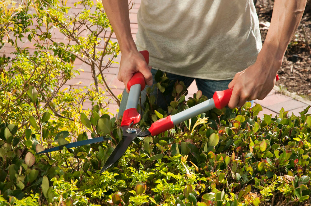 ComfortGEL grip on Corona HS3244 Hedge Shear close-up