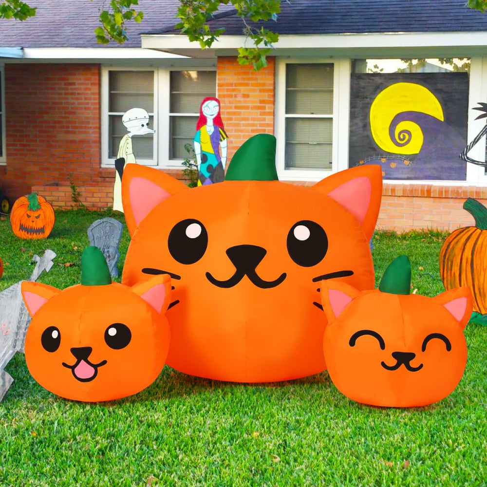 COMIN Halloween inflatable pumpkin cat in a garden setting