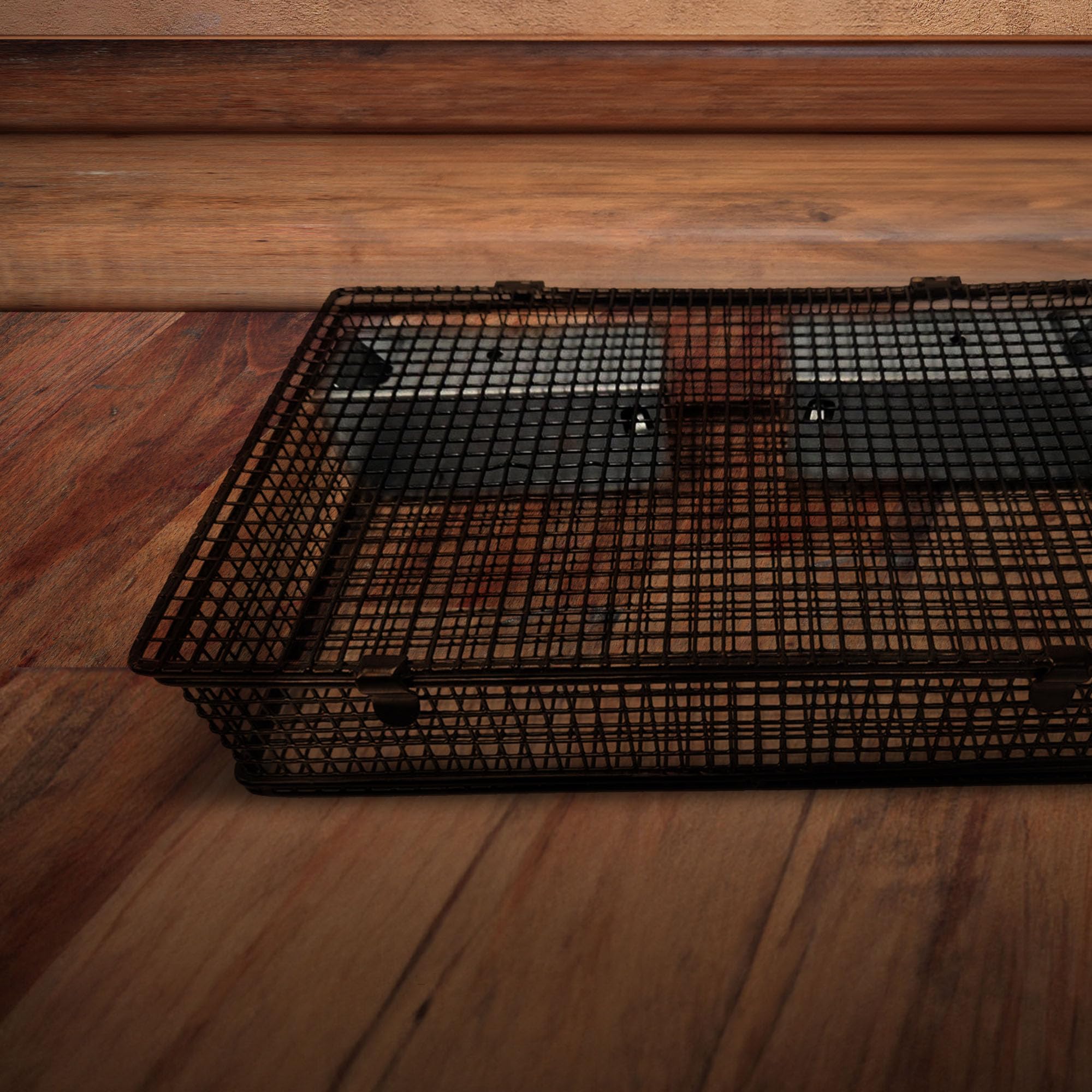 Compact design of Rugged Ranch Mousinator for easy transport