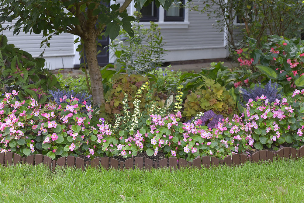 Completed garden border using EasyFlex landscape edging