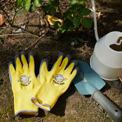 COOLJOB Kids Gardening Gloves in use by child