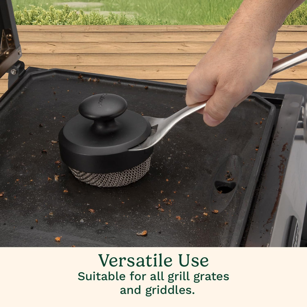 Cuisinart Chainmail Grill Cleaner demonstrating steam cleaning feature