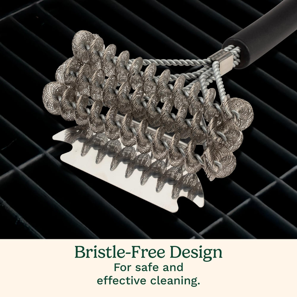 Cuisinart grill brush ergonomic handle angled view