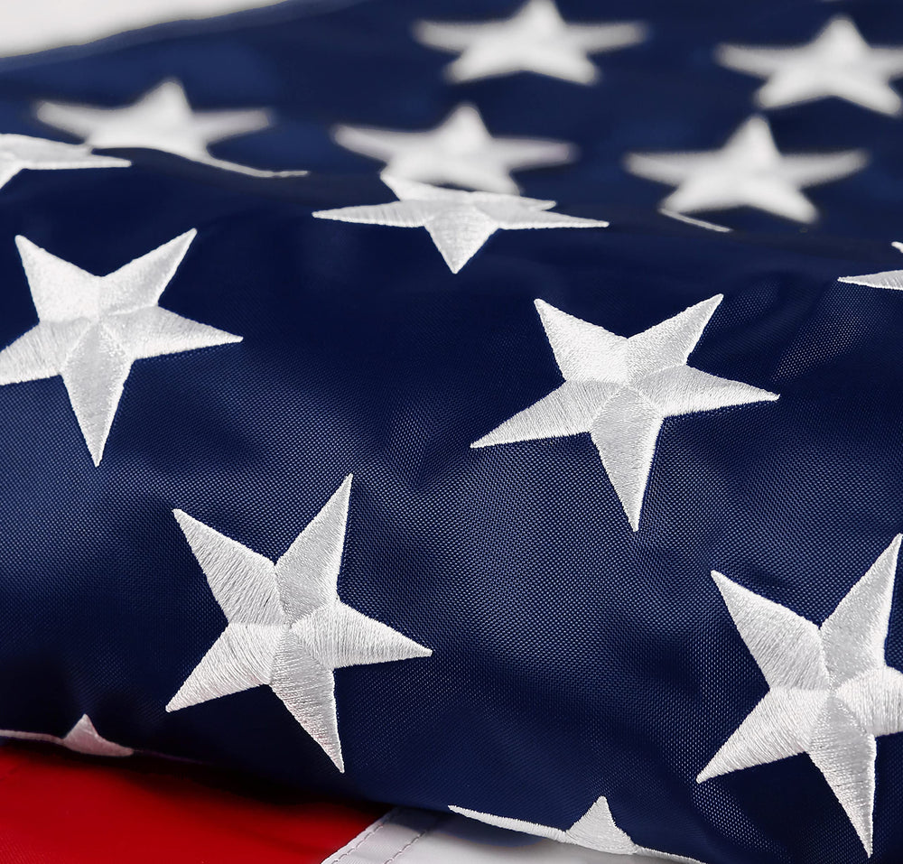 DANF FLAG American Flag 2x3 ft close-up of fabric