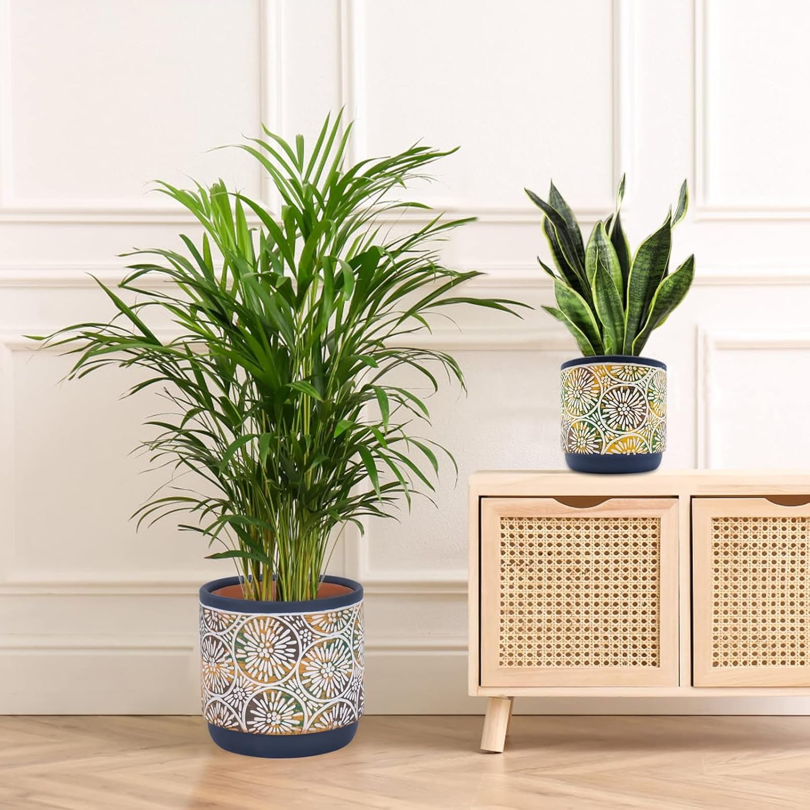 DeeCoo ceramic pots displayed on a patio