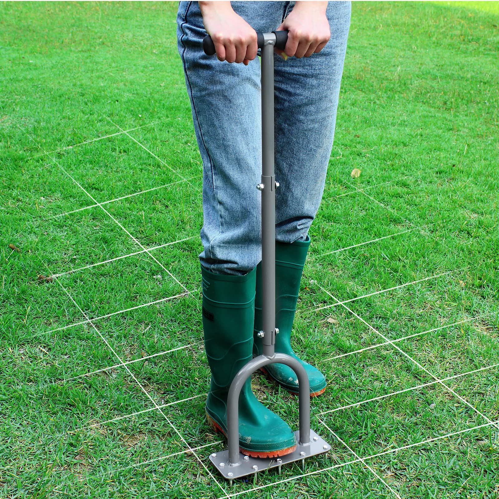 Detachable design of Walensee Manual Lawn Aerator for easy storage