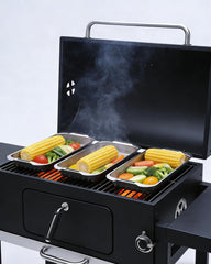 Detachable handle for easy transport of grill pans