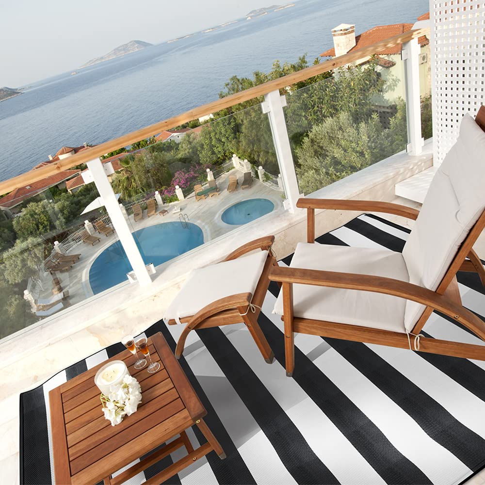 Detail of reversible side of Pcinfuns outdoor rug
