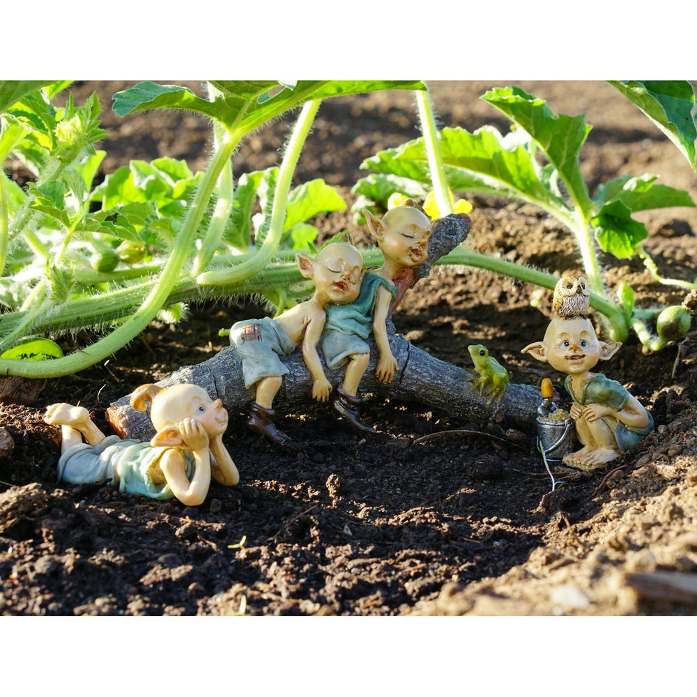 Detailed close-up of hand-painted Top Collection Fairy Garden Pixies