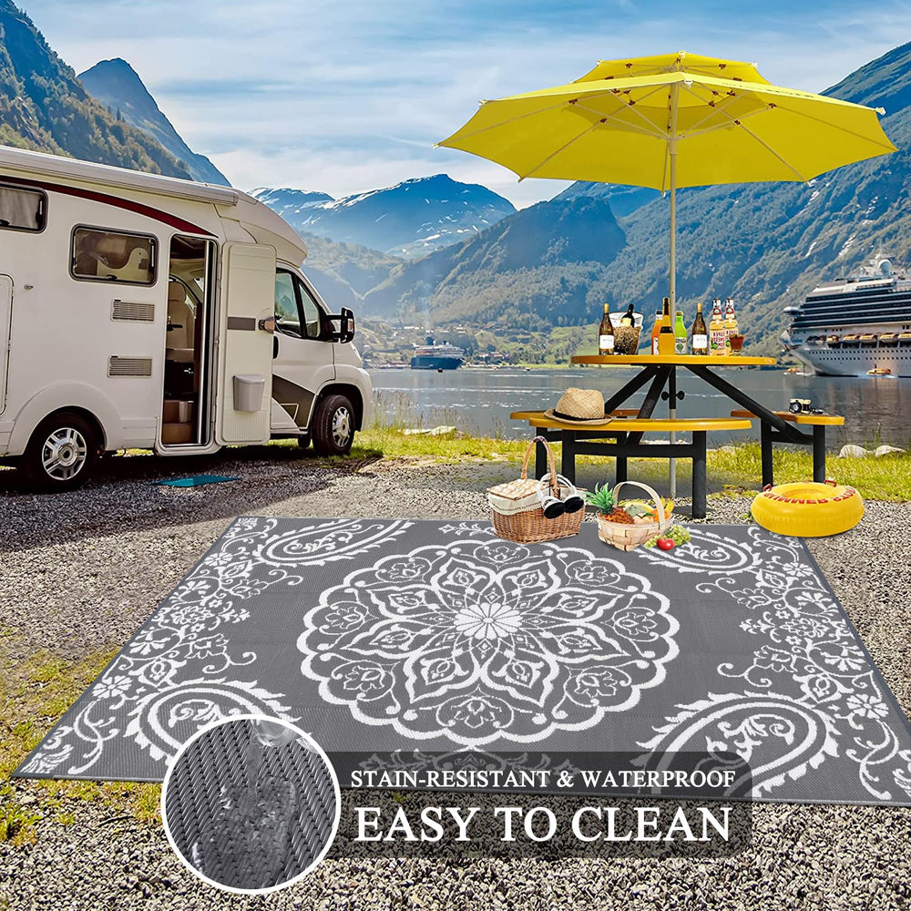 Detailed view of Pauwer Outdoor Rug fabric