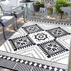 DiiKoo Waterproof Outdoor Rug 8x10ft front view, black and white geometric design