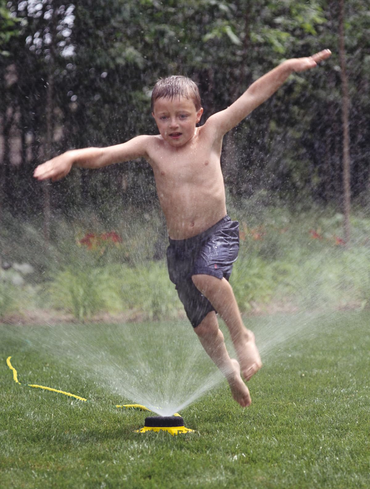 Dramm ColorStorm 9-Pattern Sprinkler Red heavy-duty metal base