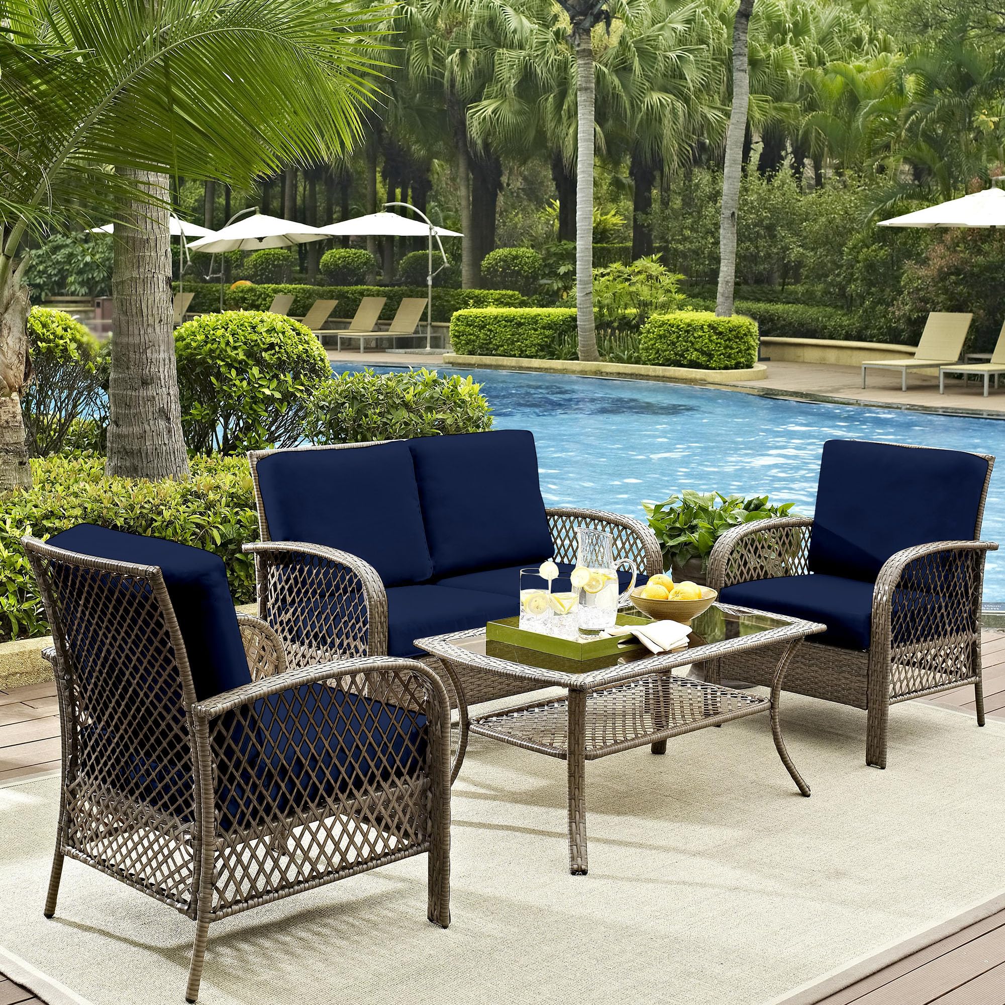DREAHOTEXTIL cushion covers showing durability and fade resistance