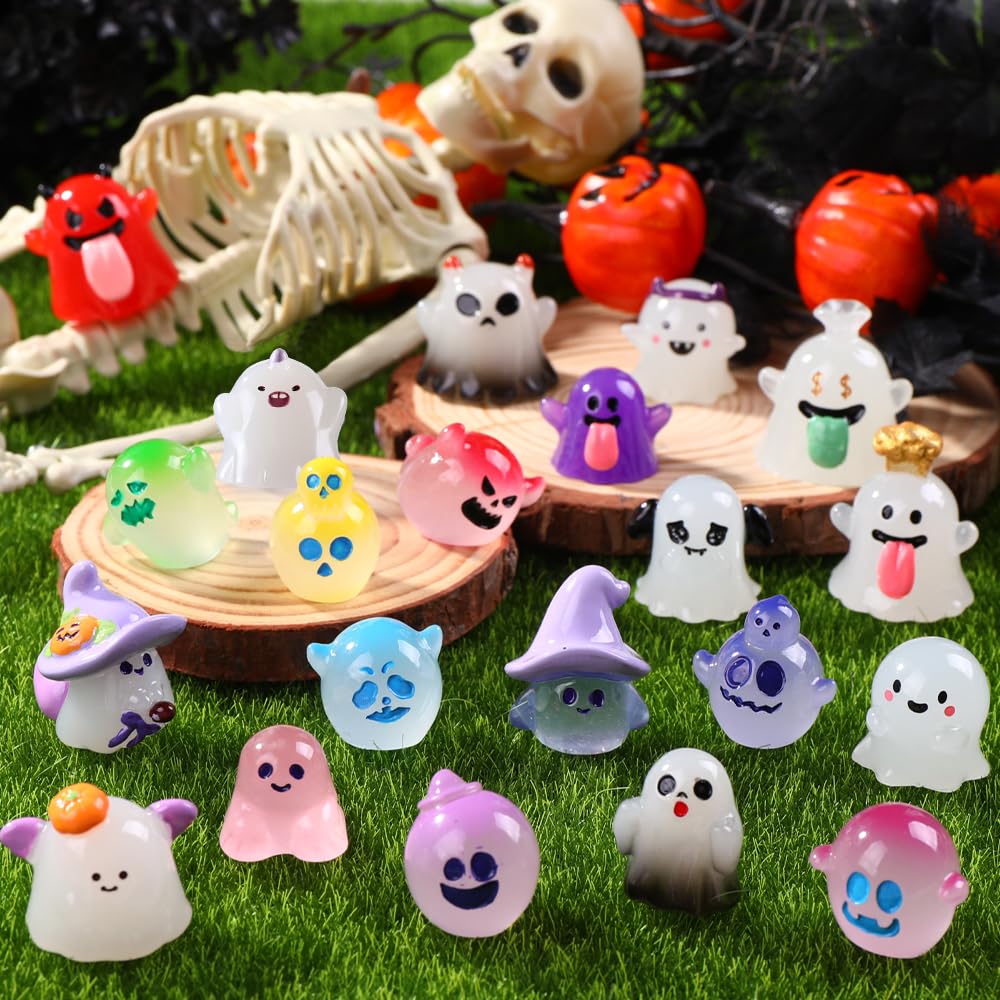 DULEFUN resin ghost figures in a potted plant