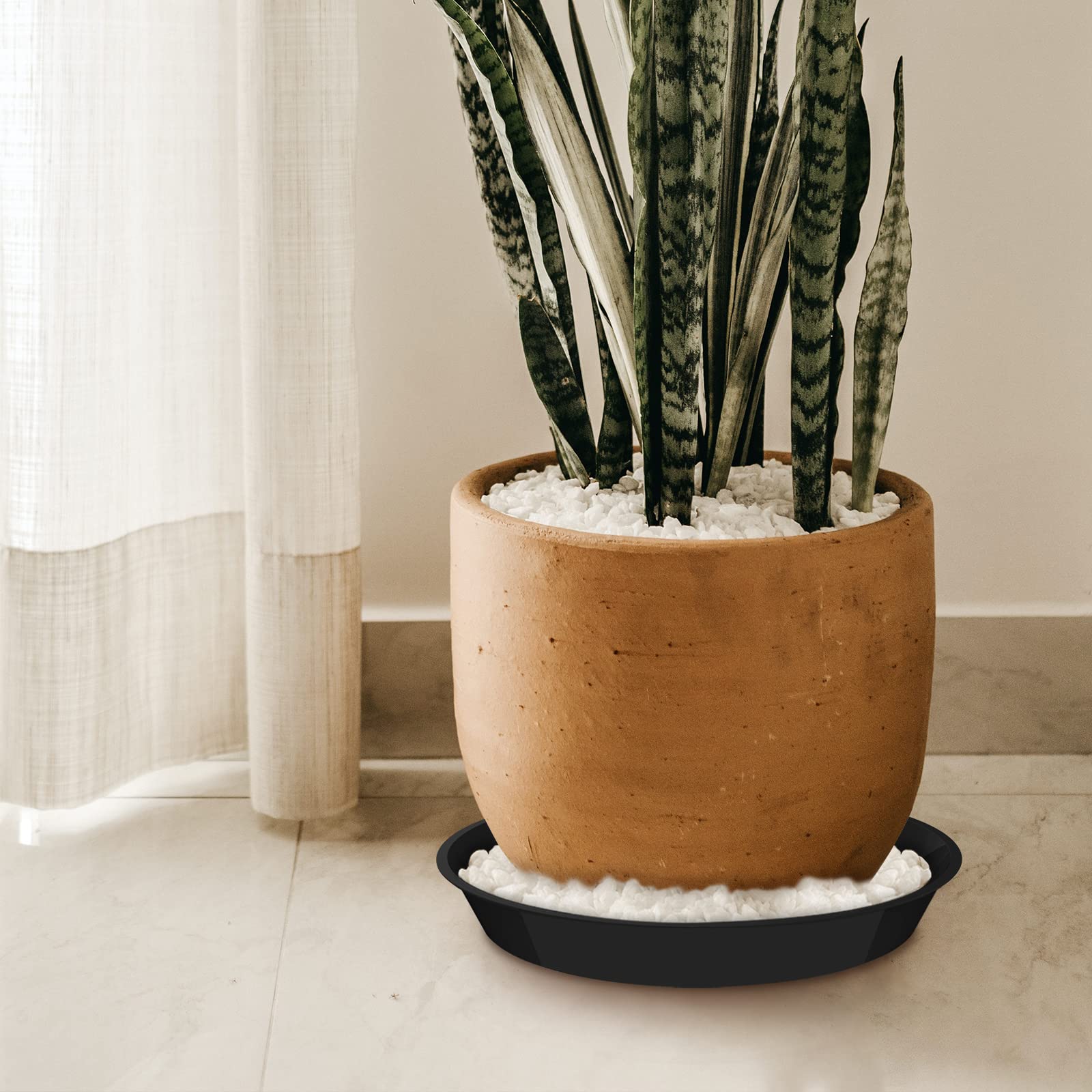 DUNPUTE 16 Inch black plant saucer with colorful pebbles