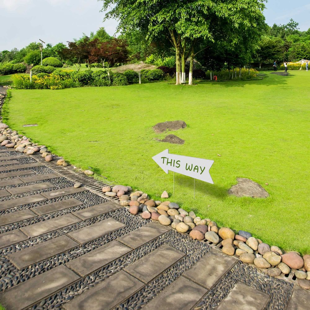 Durable stakes for LARREEDE Blank Arrow Signs