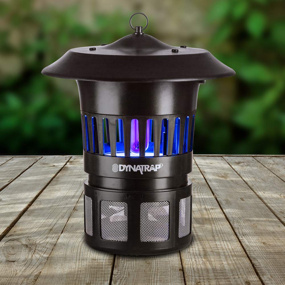 DynaTrap DT1100 insect trap with close-up of UV light