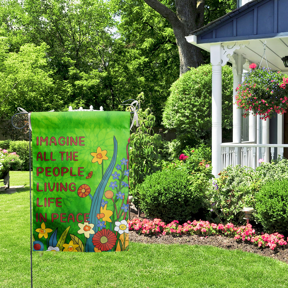 DZGlobal garden flag in a garden setting