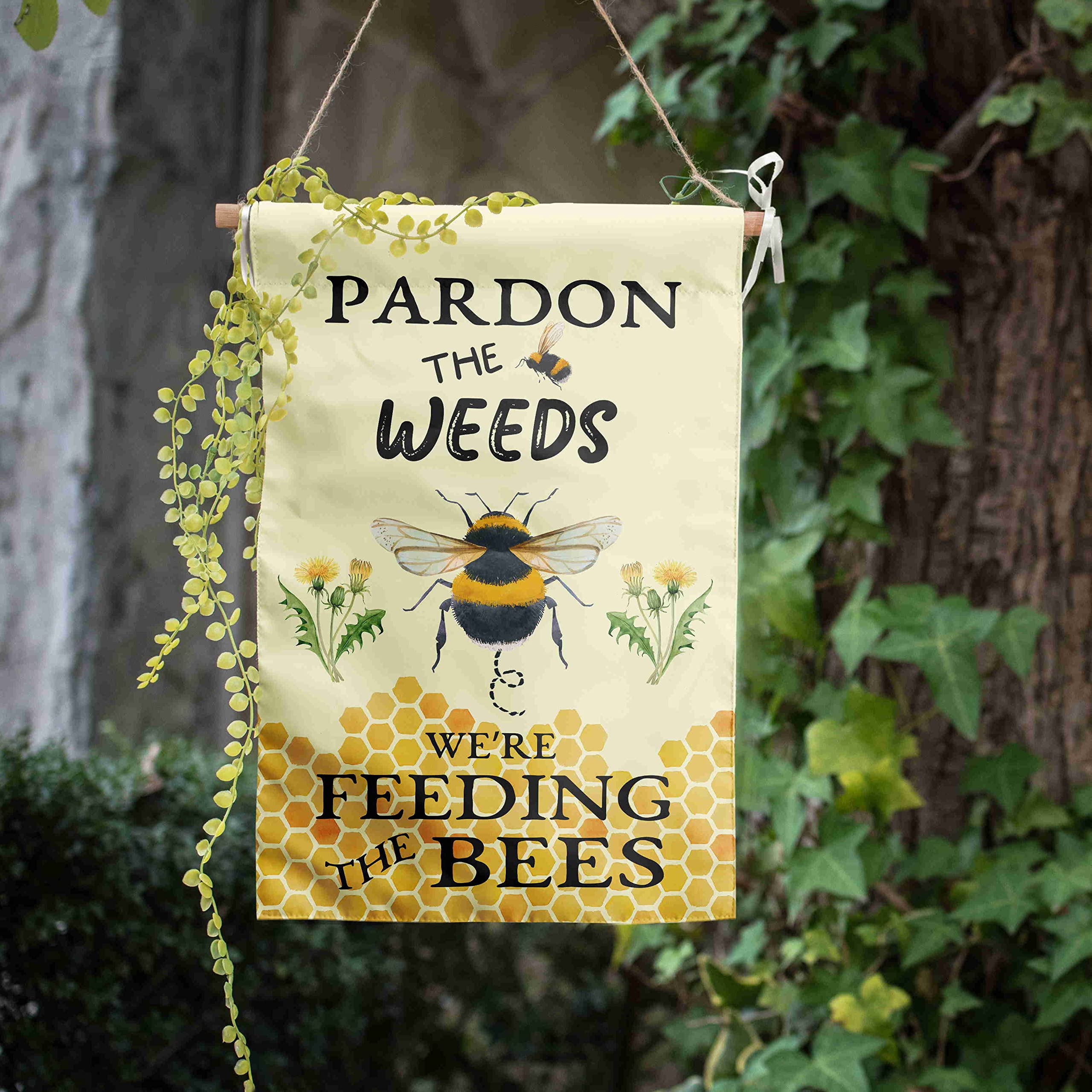 DZGlobal Summer Bee Garden Flag packaging view