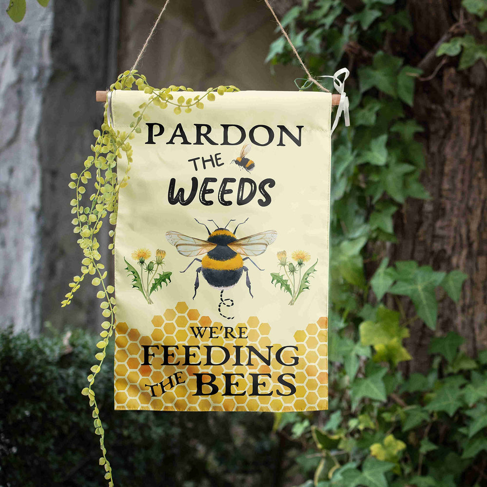 DZGlobal Summer Bee Garden Flag packaging view