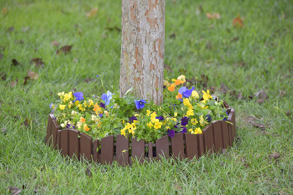EasyFlex No-Dig Edging Kit components laid out on a surface