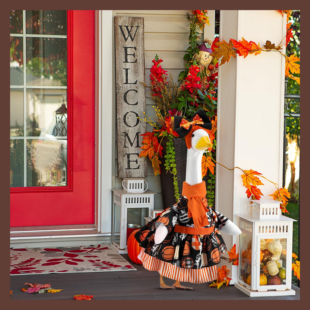 EKOREST Fall Goose Outfit displayed in a garden setting