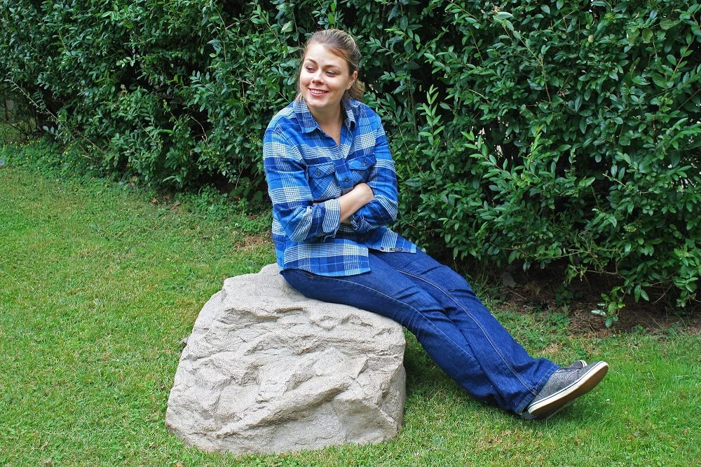 Emsco Group Sandstone Landscape Rock Cover side view