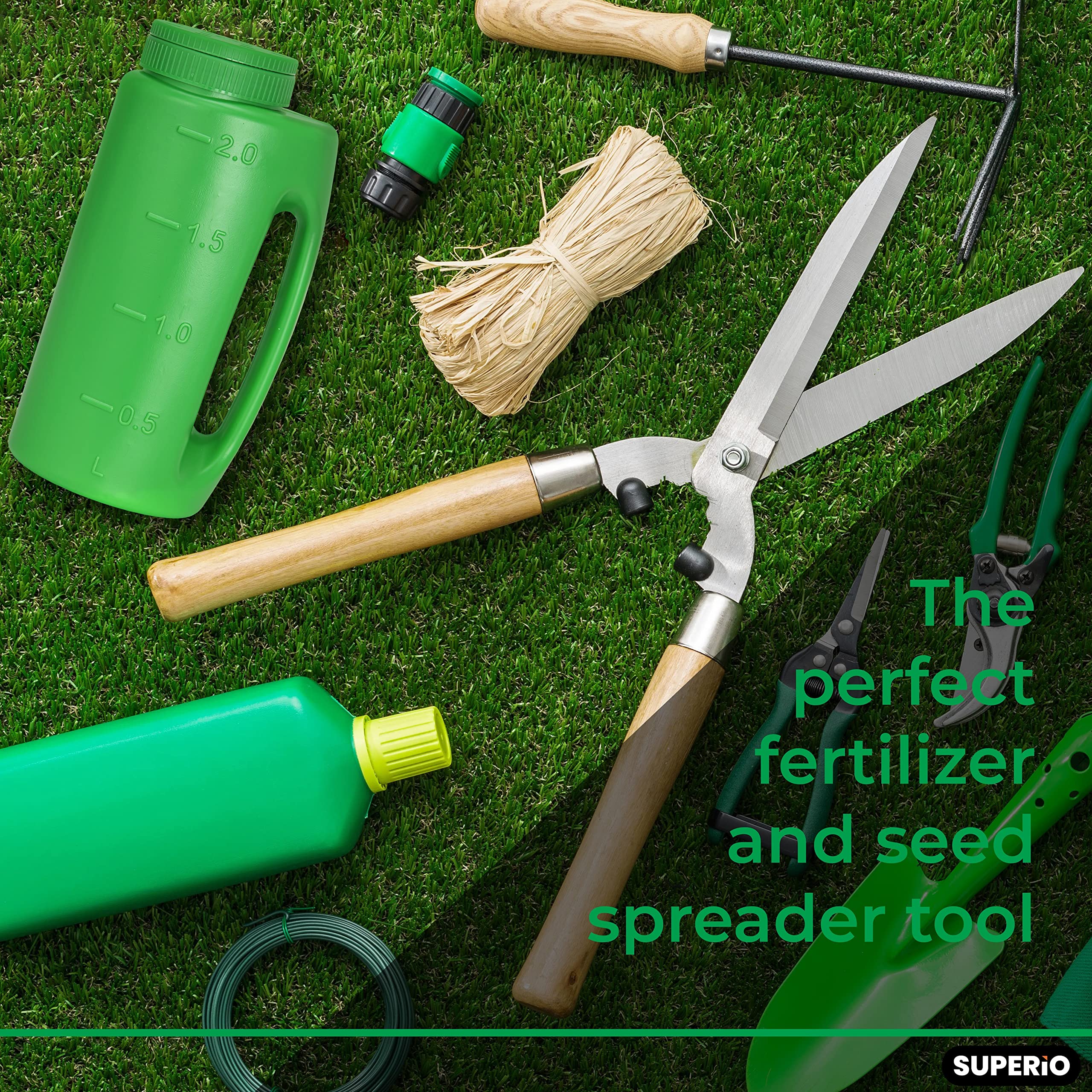 Ergonomic handle of Superio Lawn Seed Spreader