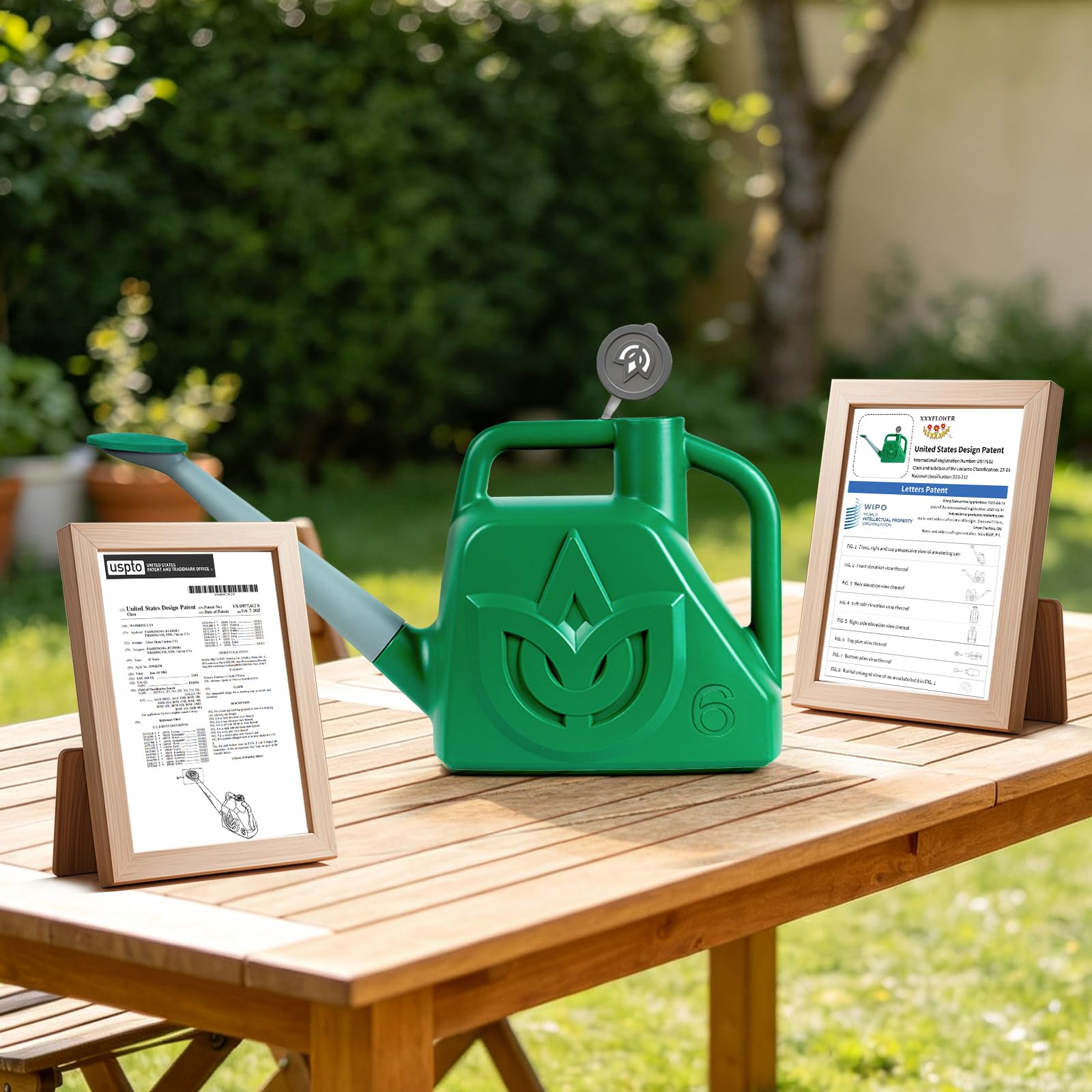 Ergonomic handles of XXXFLOWER Watering Can