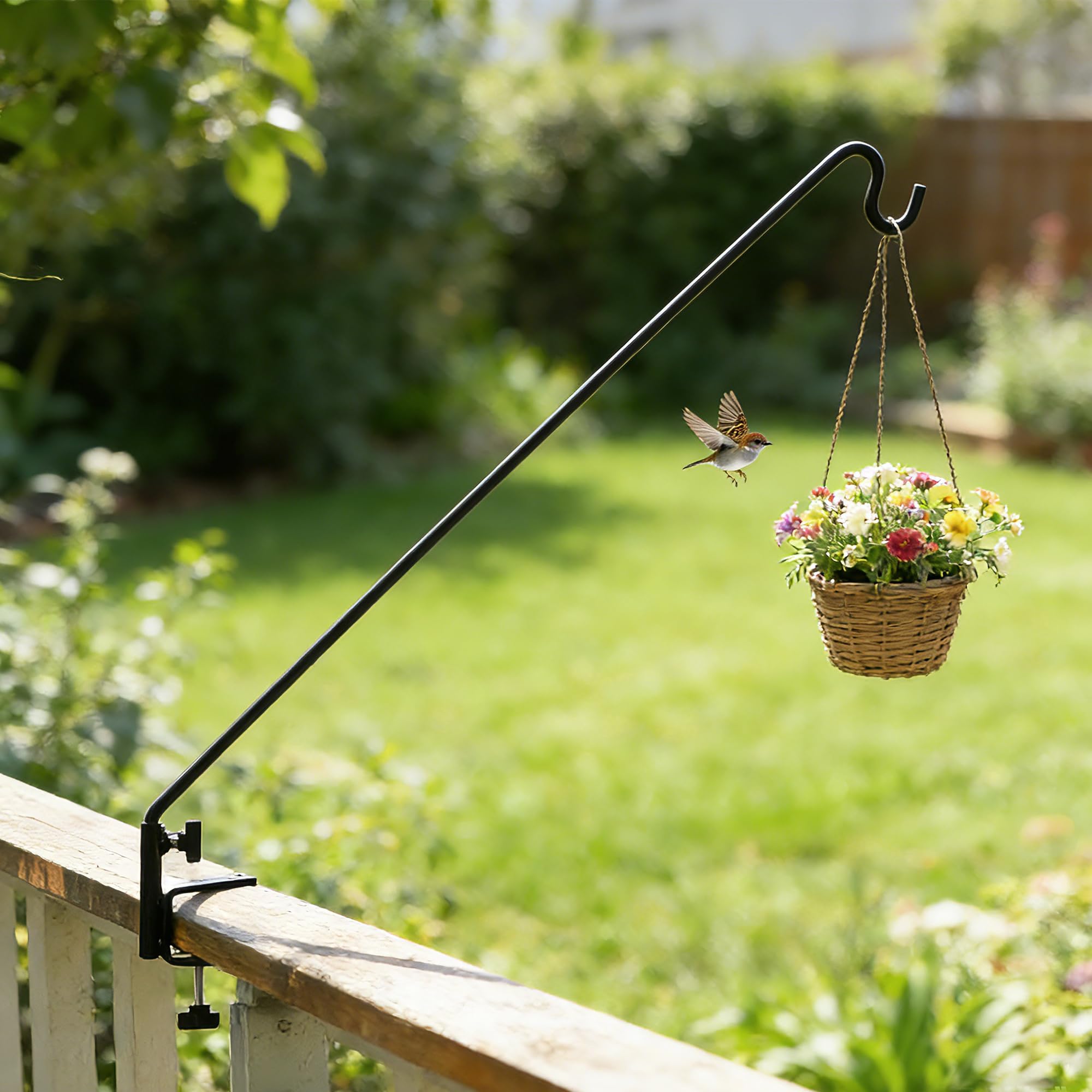 ERYTLLY deck hook displayed with various hanging items