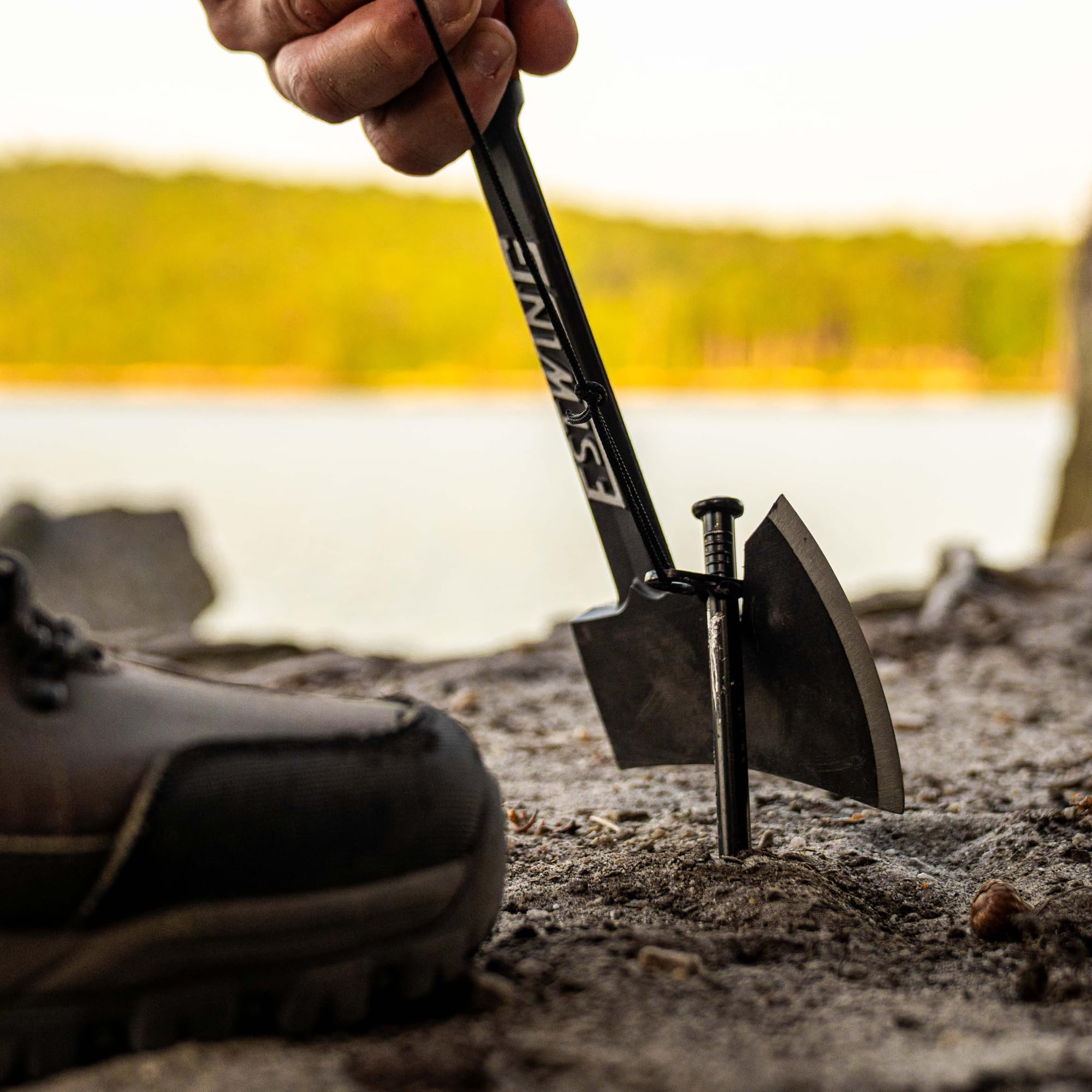 Estwing Camper's Axe packaging and accessories