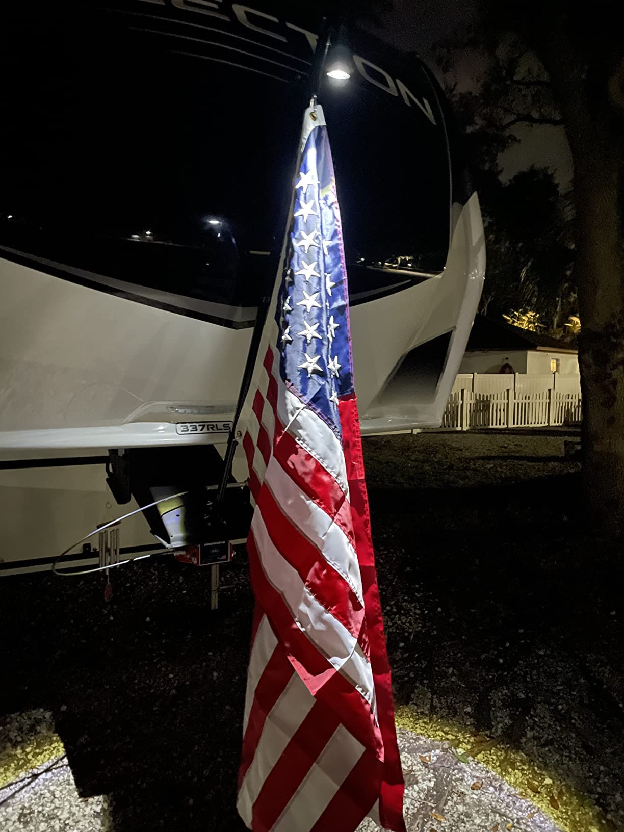 Etzeaxus Solar Flag Pole Light with packaging