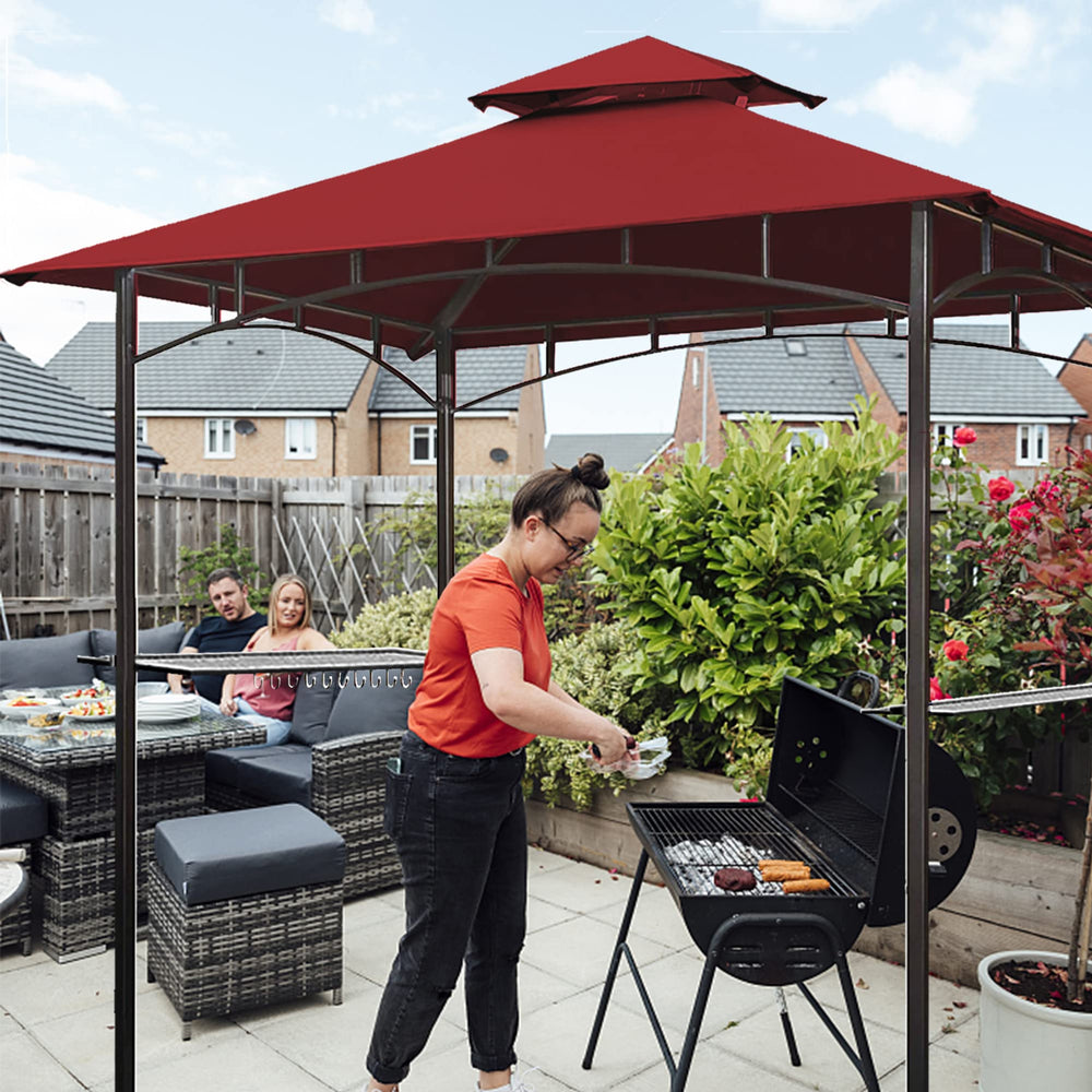 Eurmax canopy with water-repellent feature