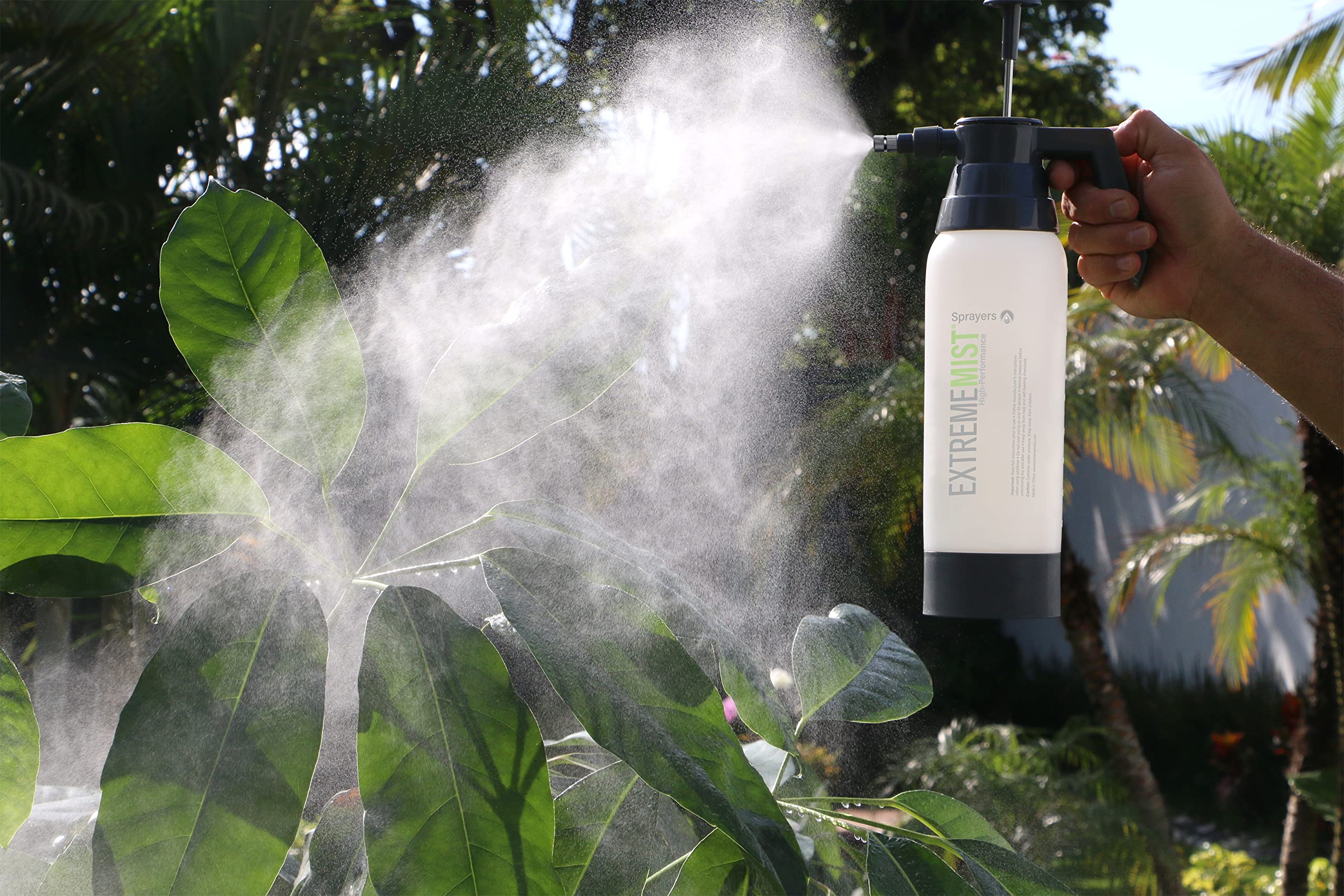 EXTREMEMIST Plant Mister 20 oz close-up of trigger and lock
