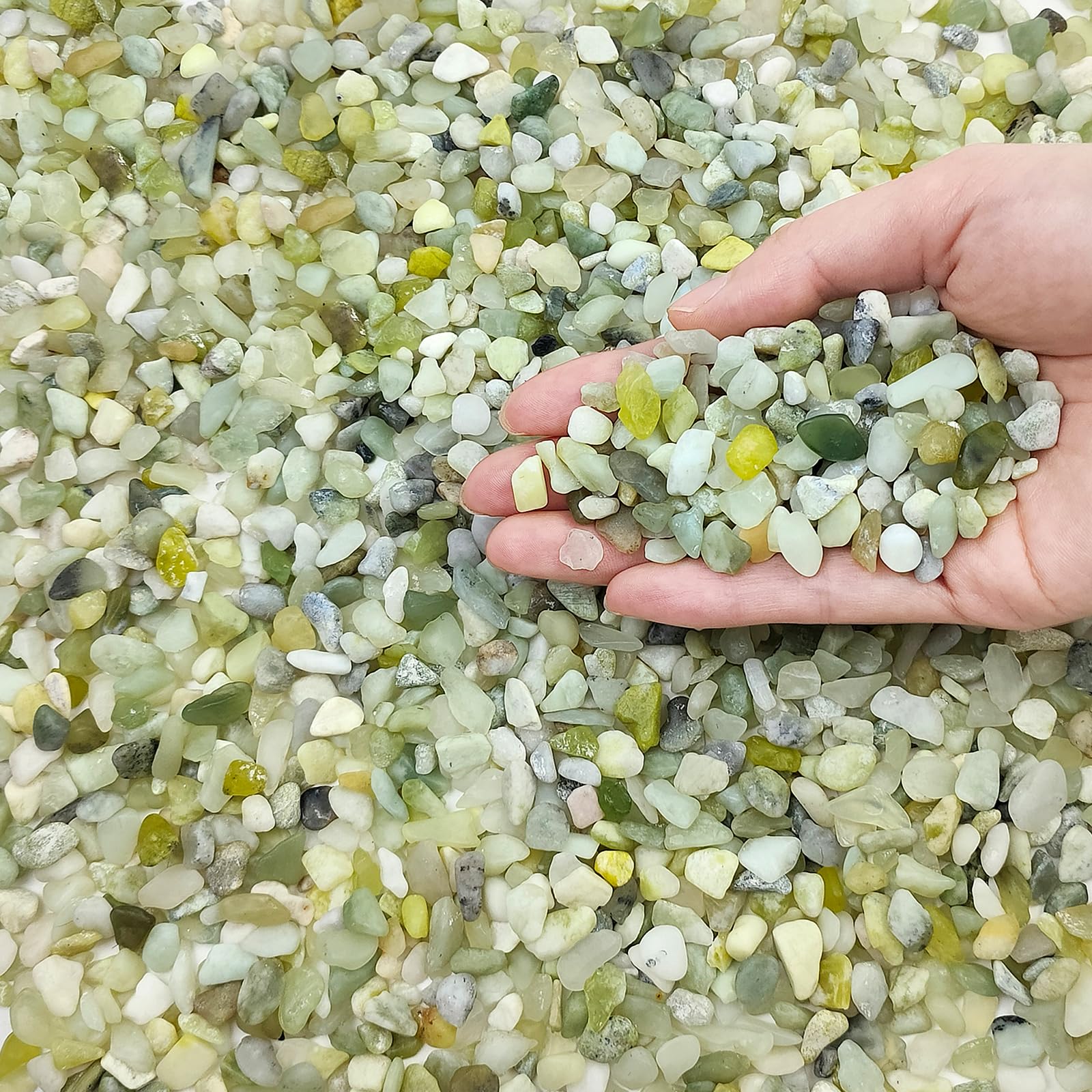 FANTIAN 10 lbs Jade Pebbles in a bag, polished finish
