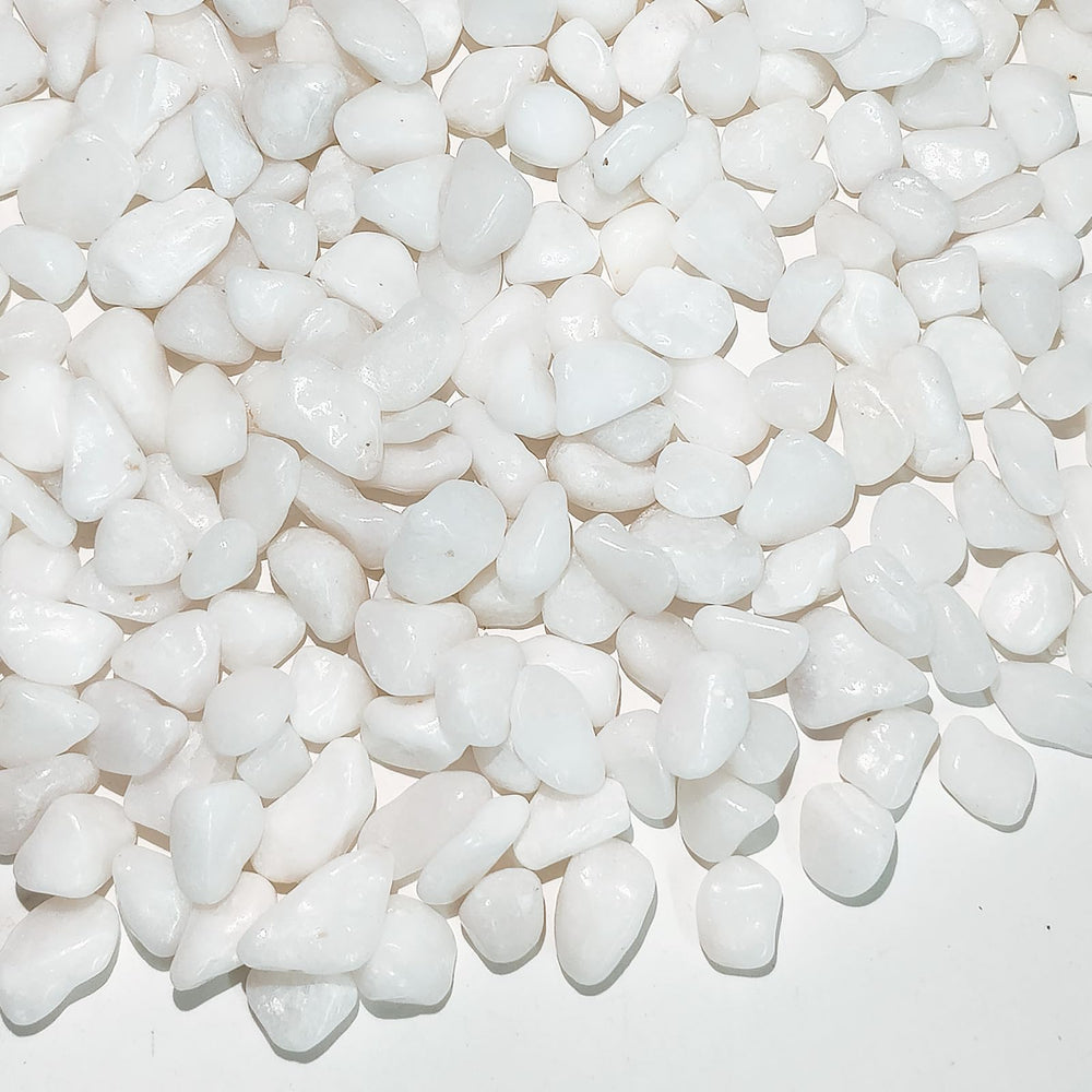 FANTIAN 2 Pounds White Pebbles front view in packaging