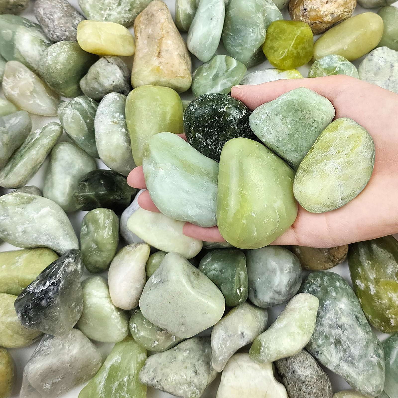 FANTIAN 5 lbs jade pebbles in various green shades