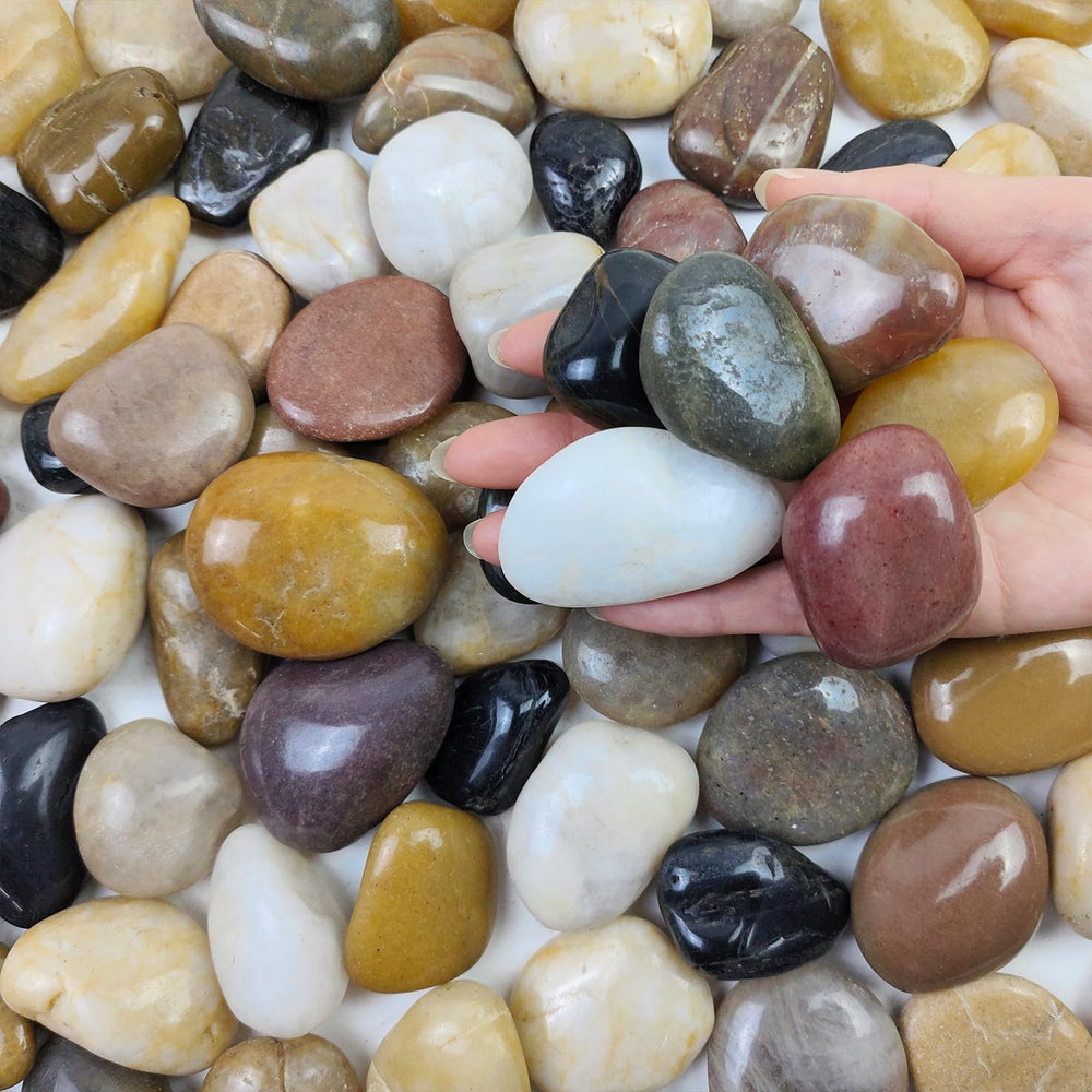 FANTIAN 5 lbs river rocks in mixed colours, front view