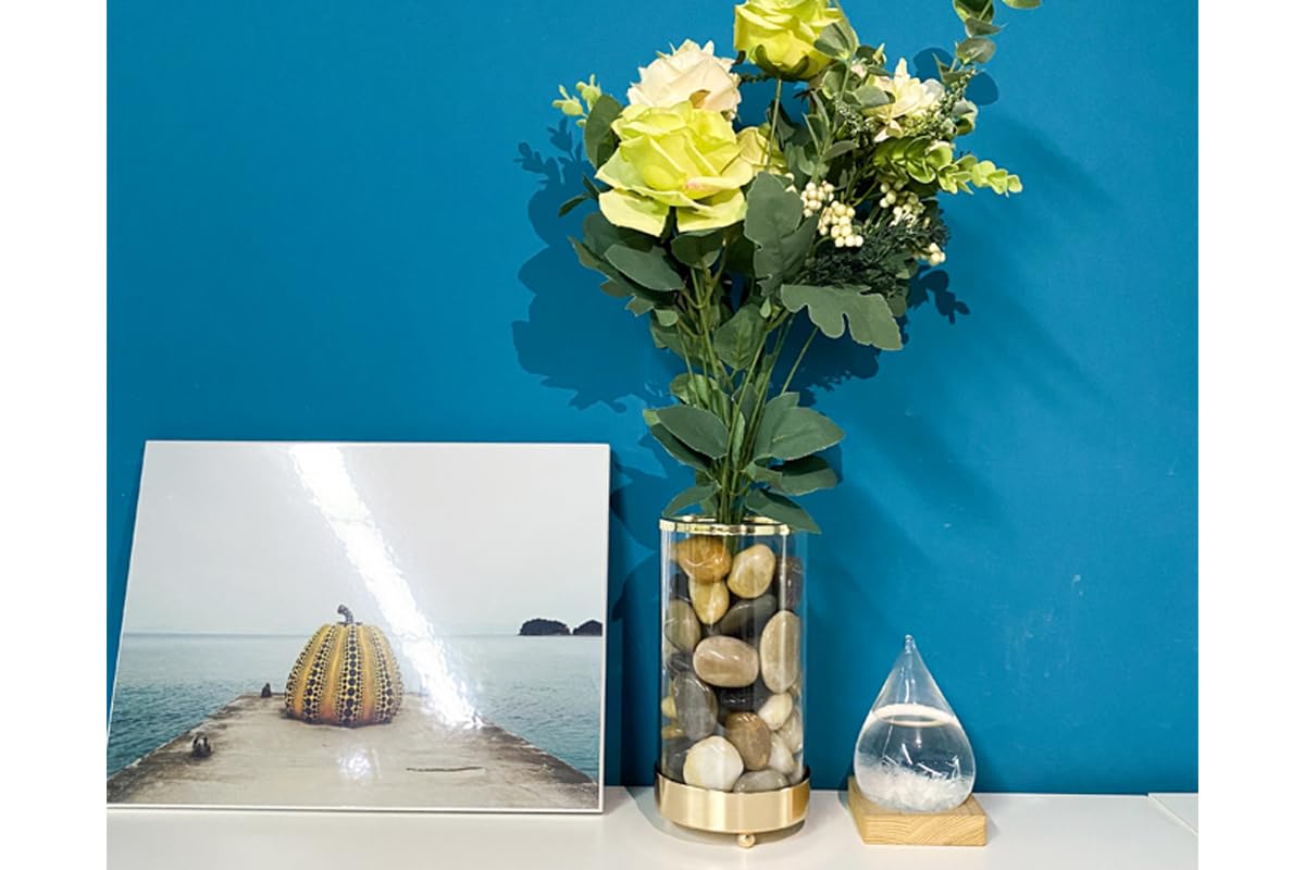 FANTIAN pebbles displayed in a crafting project