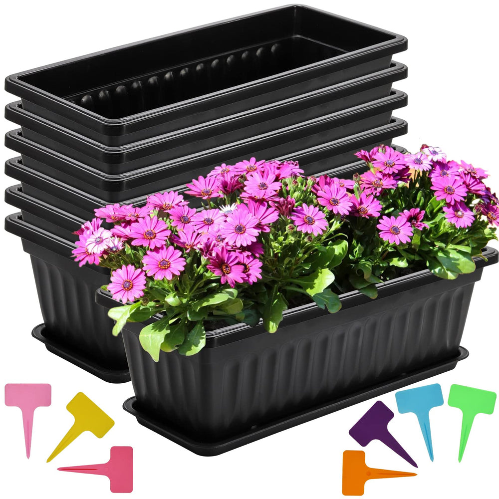 Fasmov planter with removable tray and drainage holes