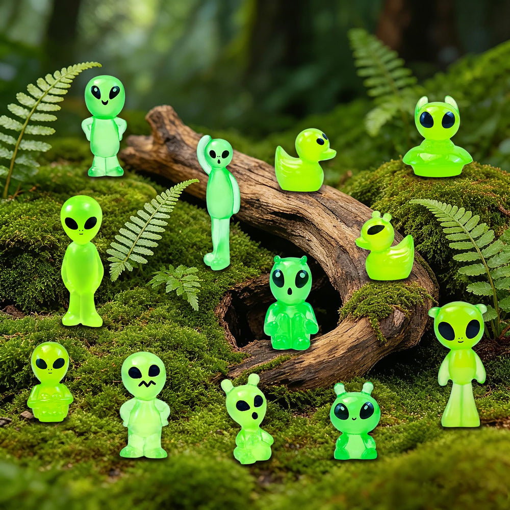 Feivando mini aliens placed in a flower pot