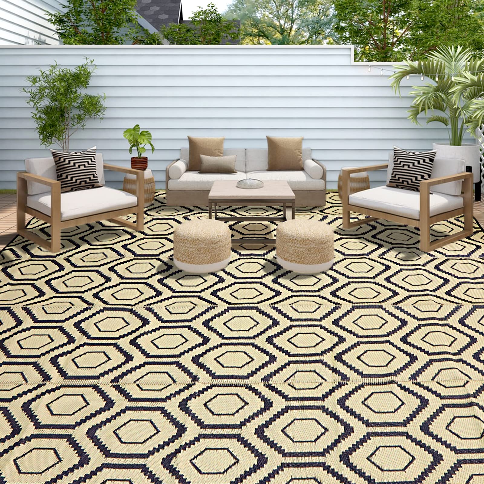 fifame outdoor rug on the beach with family