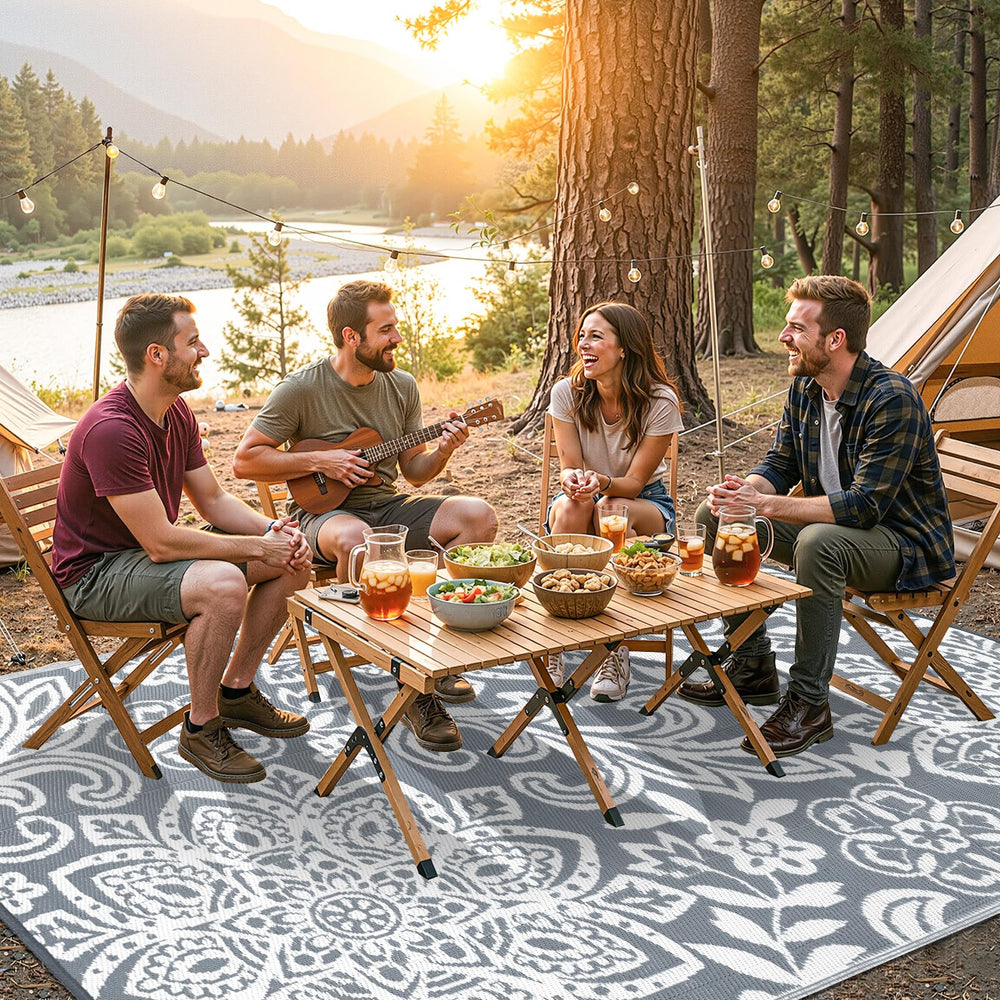 Findosom outdoor rug folded with carrying bag