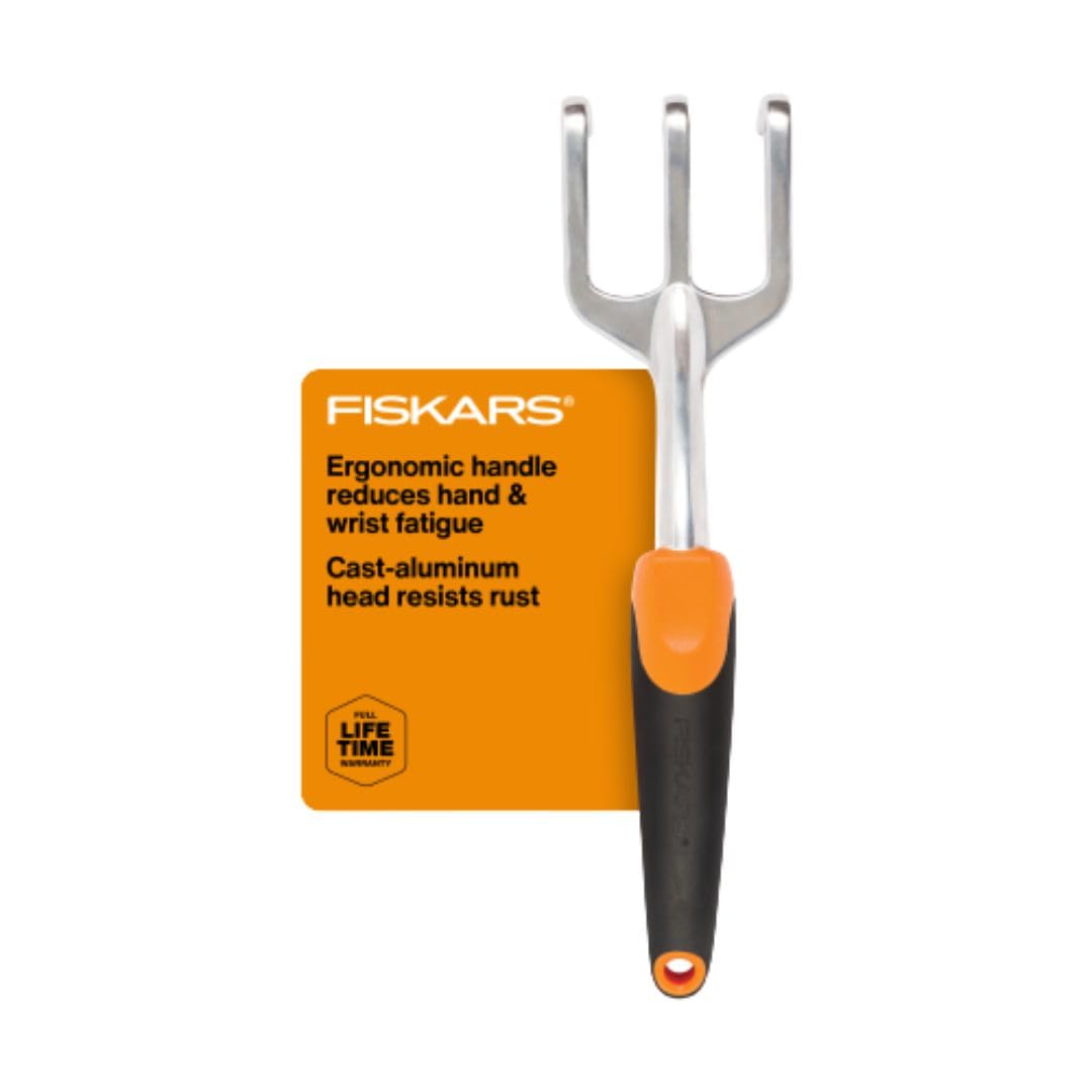 Fiskars Ergo Garden Cultivator front view with aluminum head