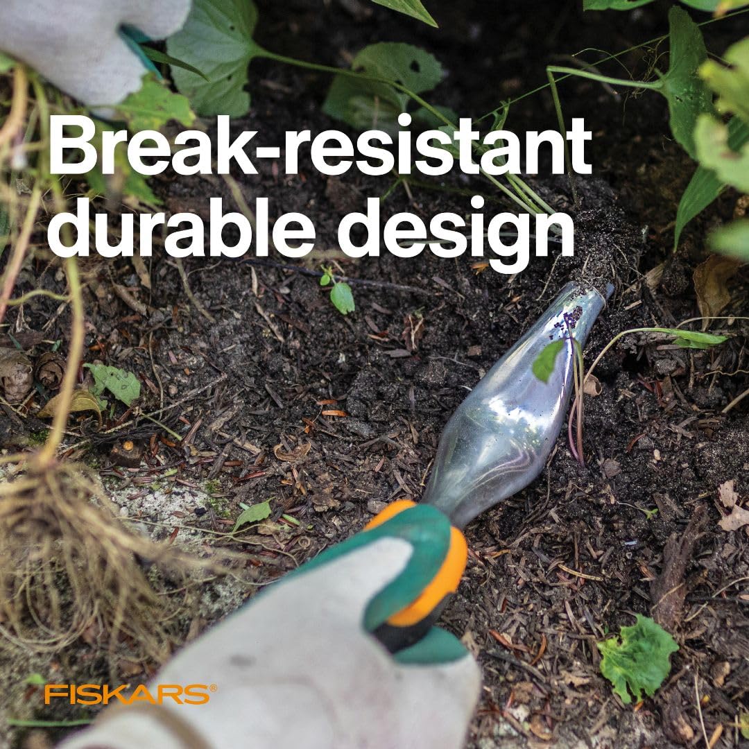 Fiskars Ergo Weeder showcasing its durable aluminum head