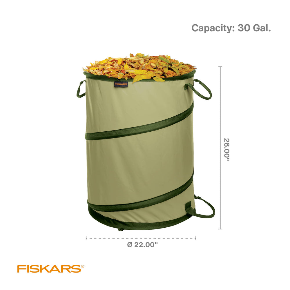 Fiskars Kangaroo Garden Bag on a lawn