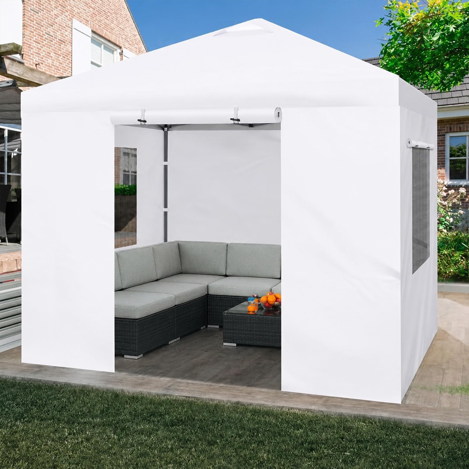 FLAGLY Canopy Sidewalls in use at outdoor market